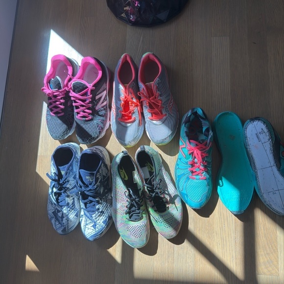 Bundle of five women’s Sneakers: Nike/ New Balance/ Saucony - Picture 10 of 12